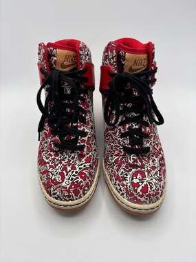 Nike Dunk Sky Hi Liberty of London Edition Red Print Wedge Sneakers Size 6.5
